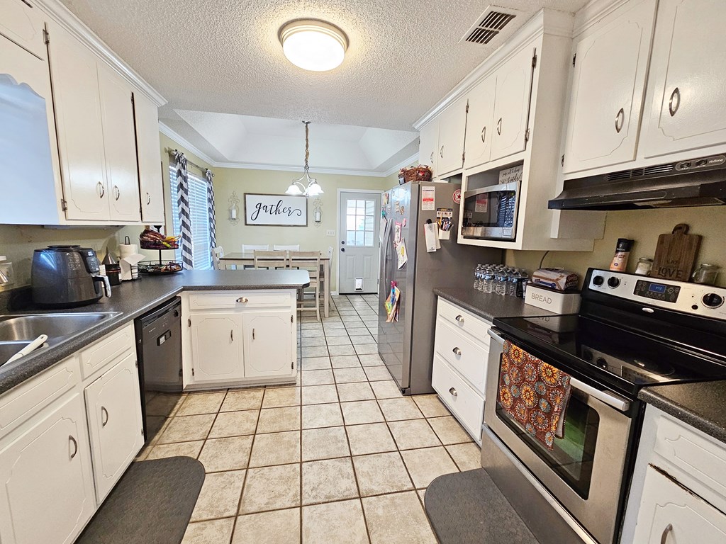 125 Tall Pines Drive, Leesburg, Georgia image 8