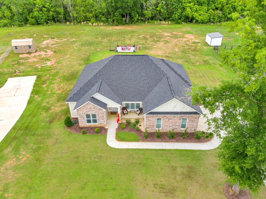 212 Hollister Drive, Albany, Georgia image 3