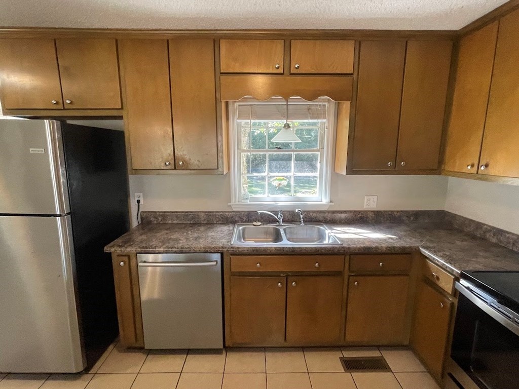 2113 Hoover Street, Albany, Georgia image 9