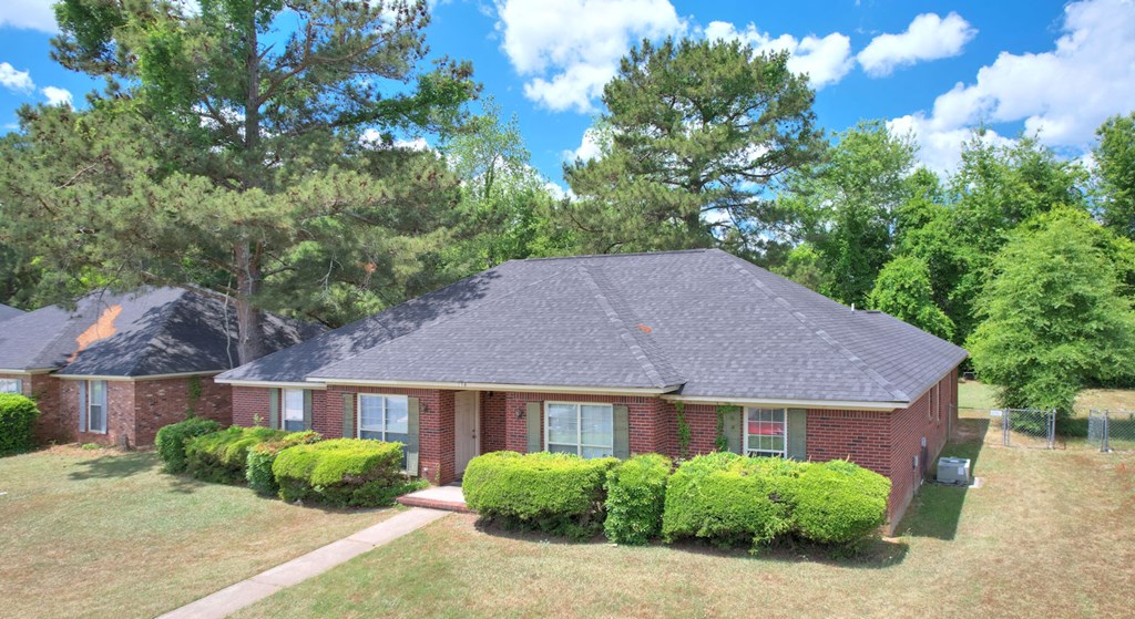 194 Endoline Drive, Leesburg, Georgia image 2