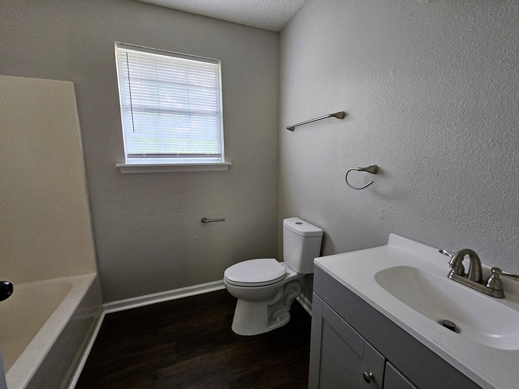 1627 Mcarthur Street, Albany, Georgia image 7