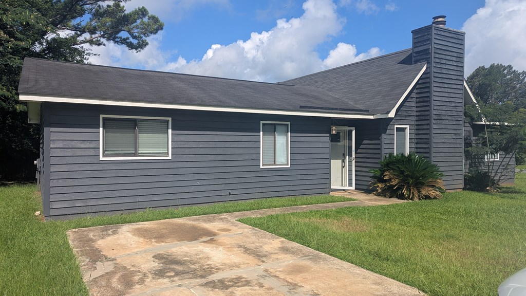 522 Longbow Drive, Albany, Georgia image 2