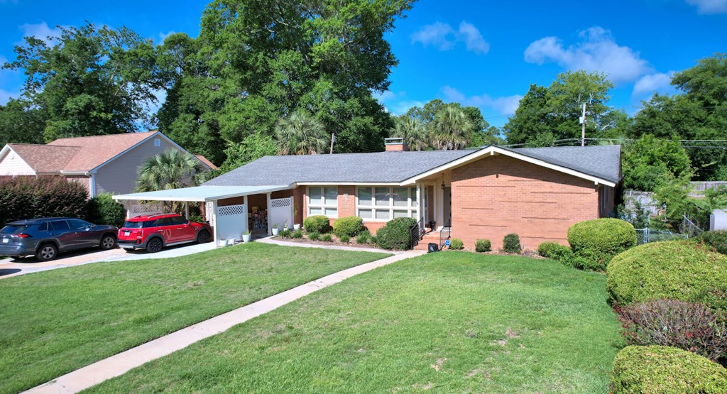 415 Forest Glen Drive, Albany, Georgia image 2