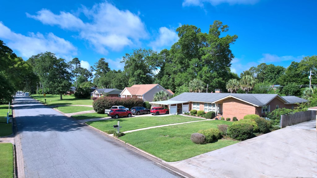 415 Forest Glen Drive, Albany, Georgia image 4