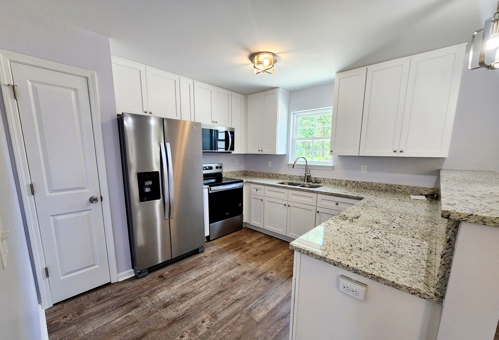 830 Holly Dr, Albany, Georgia image 6