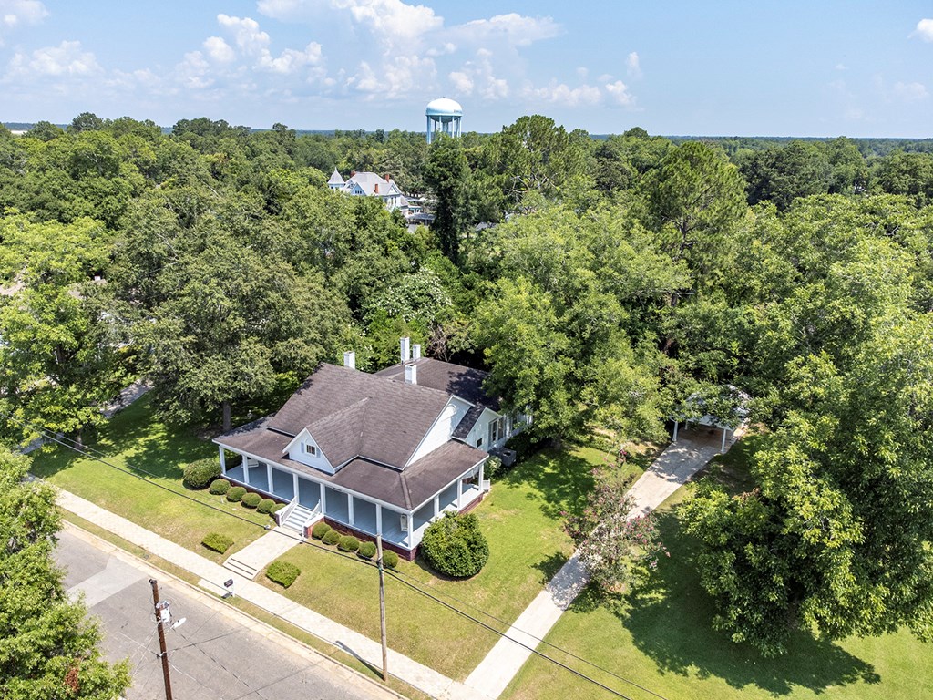 526 7th Ave, Dawson, Georgia image 3