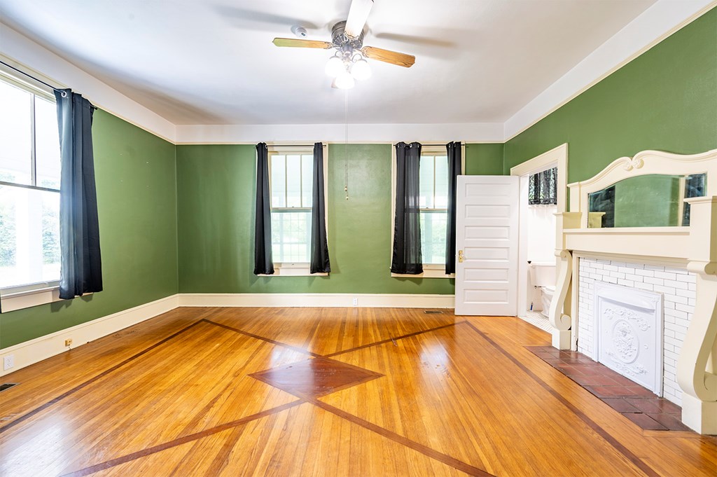526 7th Ave, Dawson, Georgia image 32