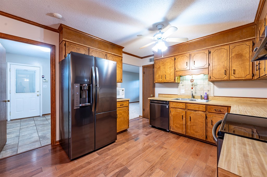 164 Canuga Drive, Albany, Georgia image 5