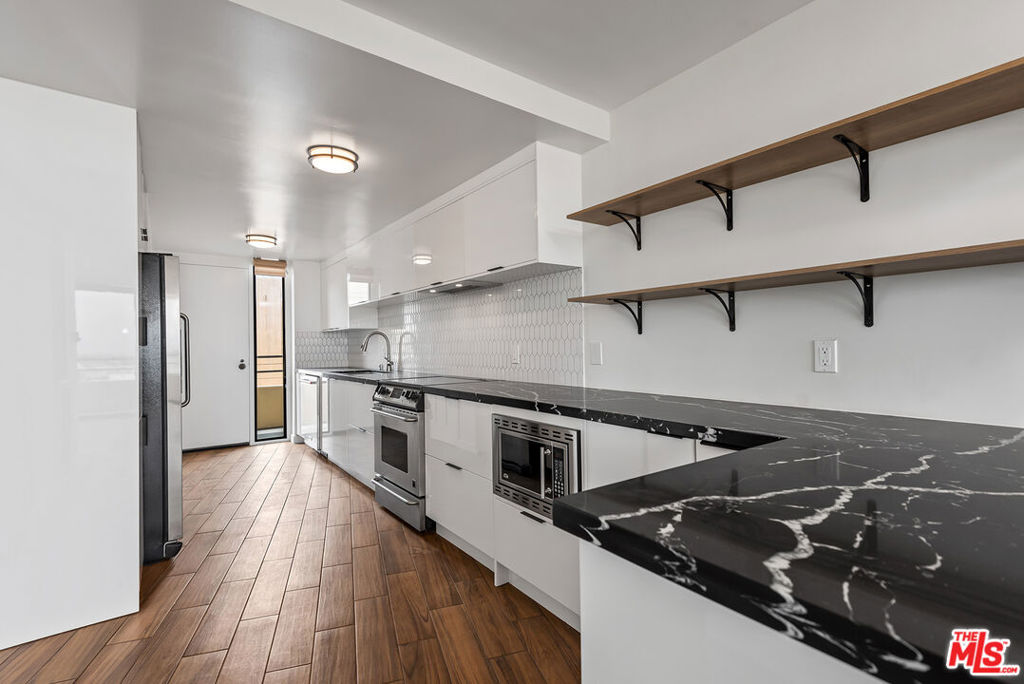 4337 Marina City Drive PH42 For Rent, Marina Del Rey, CA 90292 Condo