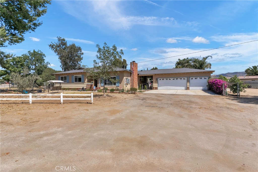 20660 Bell Avenue, Nuevo, California image 1