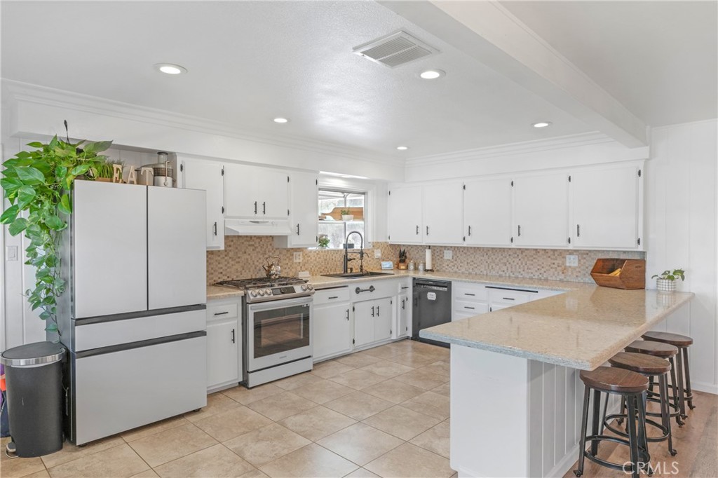 20660 Bell Avenue, Nuevo, California image 20