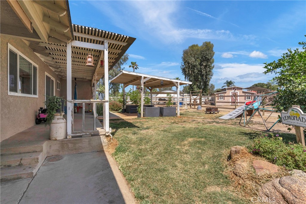 20660 Bell Avenue, Nuevo, California image 40