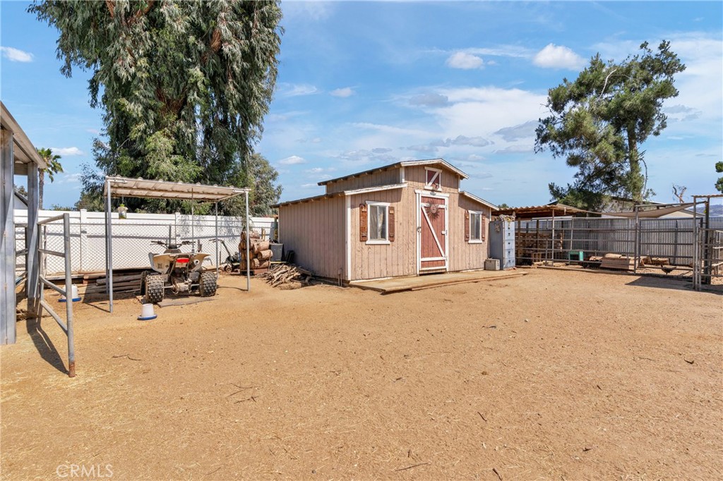 20660 Bell Avenue, Nuevo, California image 46