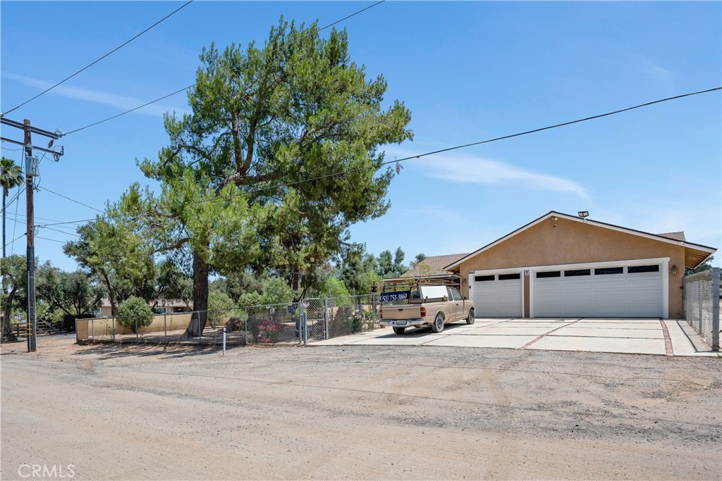 29905 Nuevo Road, Nuevo, California image 3