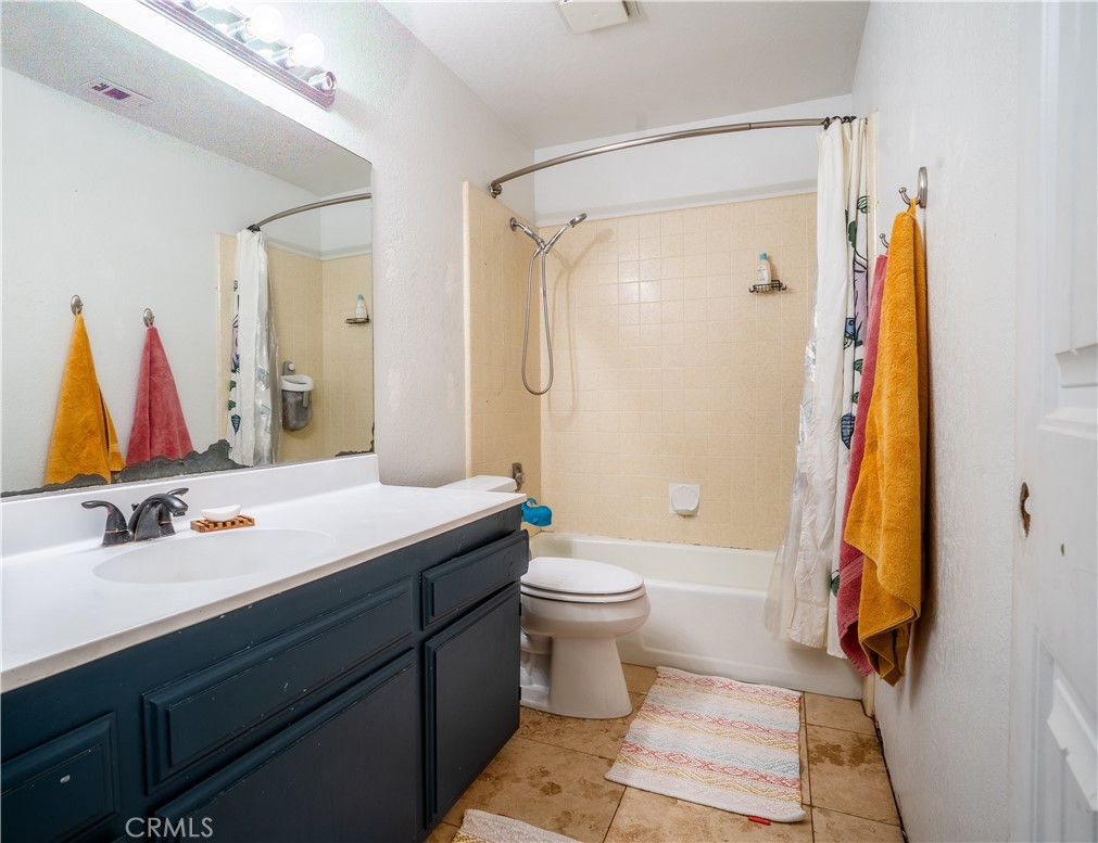 20530 Magnolia Avenue, Nuevo, California image 20