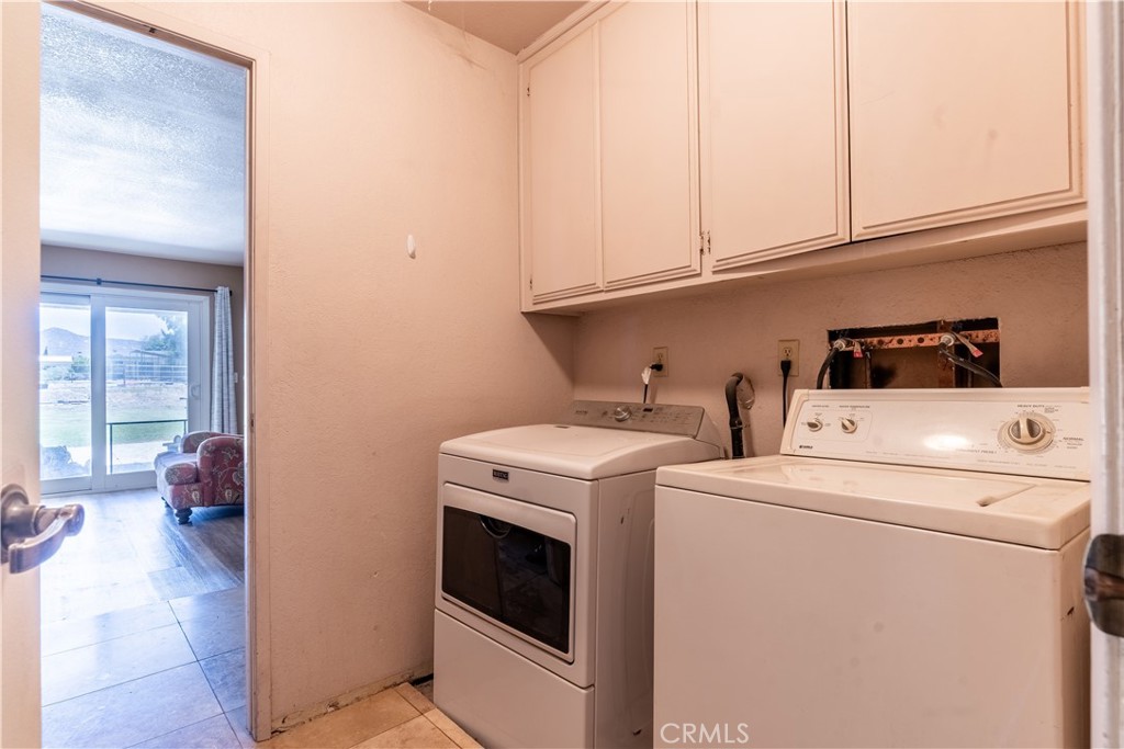 20530 Magnolia Avenue, Nuevo, California image 21