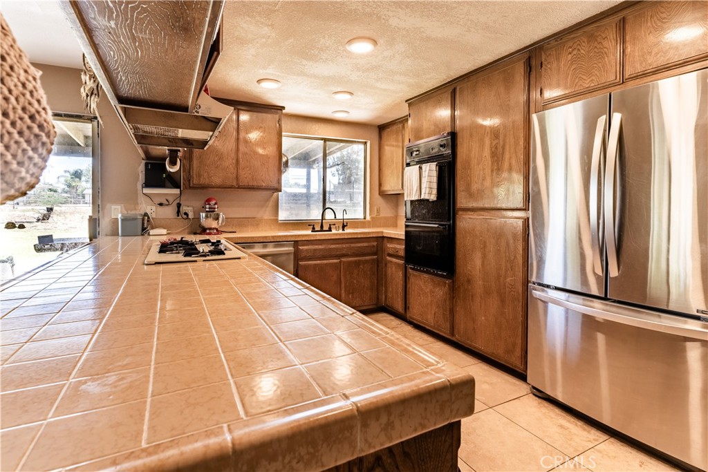 20530 Magnolia Avenue, Nuevo, California image 26