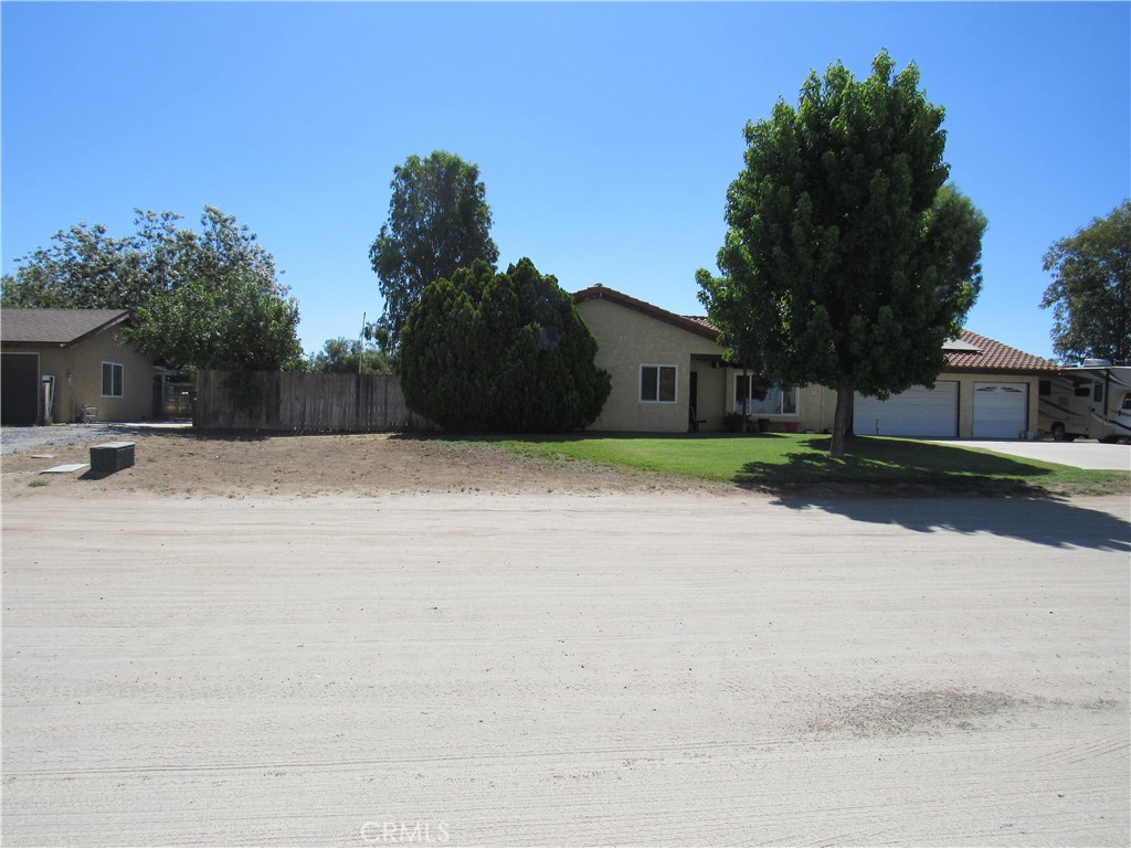 20530 Magnolia Avenue, Nuevo, California image 5