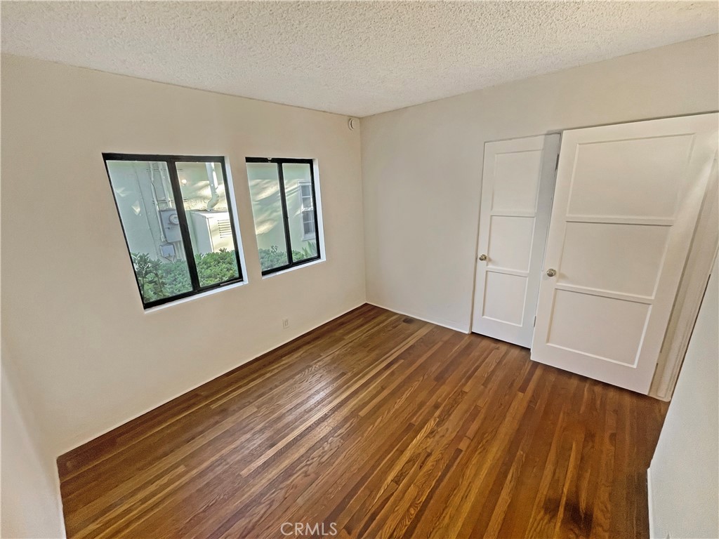 2334 N Keystone Street, Burbank, California image 17