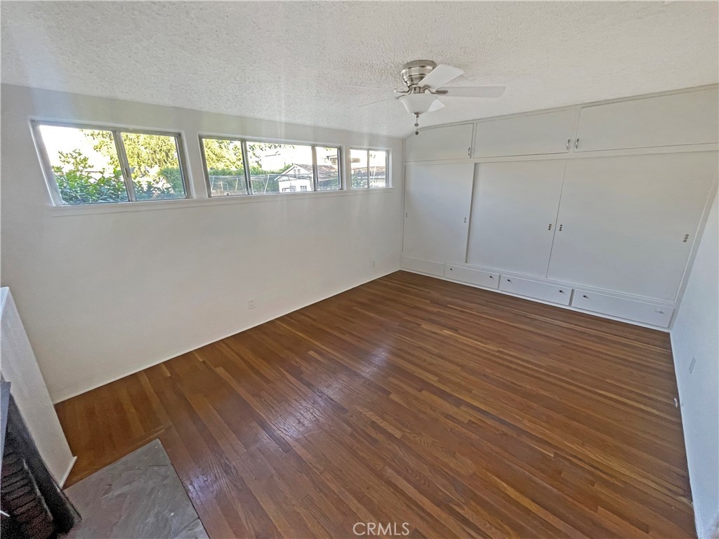 2334 N Keystone Street, Burbank, California image 26