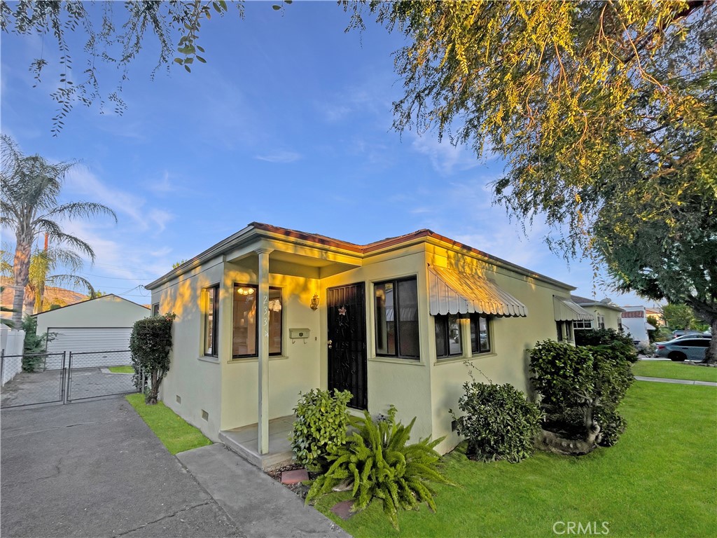 2334 N Keystone Street, Burbank, California image 4