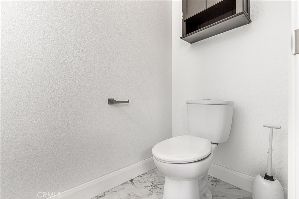 2310 N Fairview Street #208, Burbank, California image 12