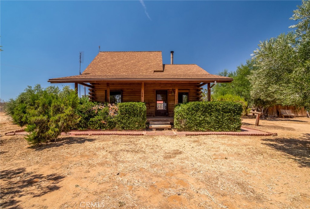 1676 Avalon, Yucca Valley CA 92284