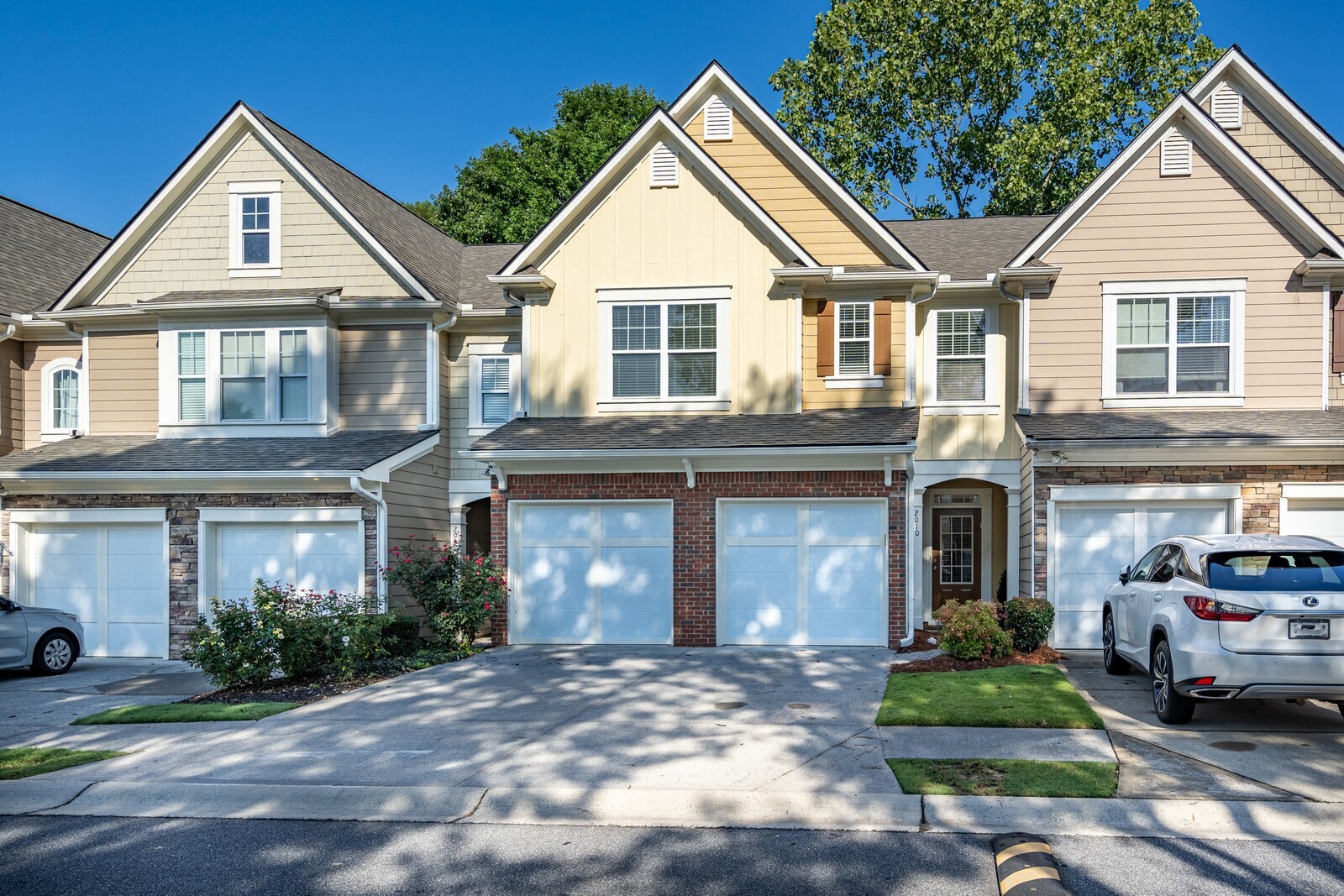 Townhouse For Rent 2,500