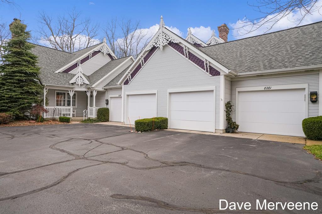 8279 Wallinwood Springs Drive , Jenison, Michigan image 1