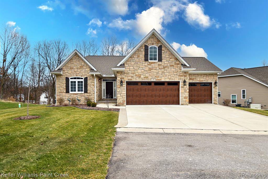 38 Fox Hollow Drive , Metamora, Michigan image 1