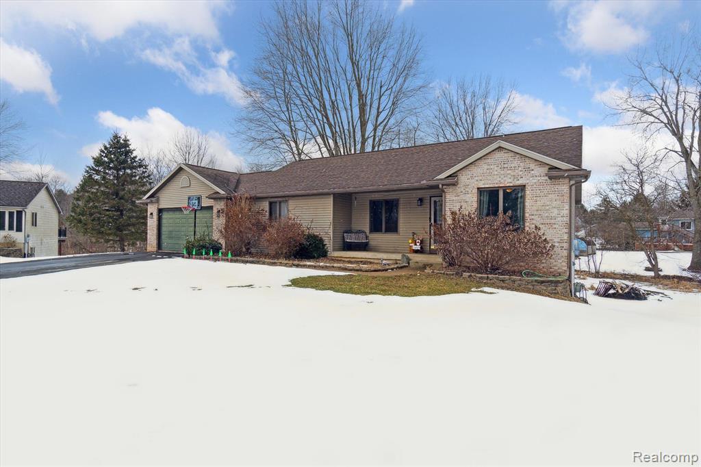3104 Meadow Brook Road , Owosso, Michigan image 1