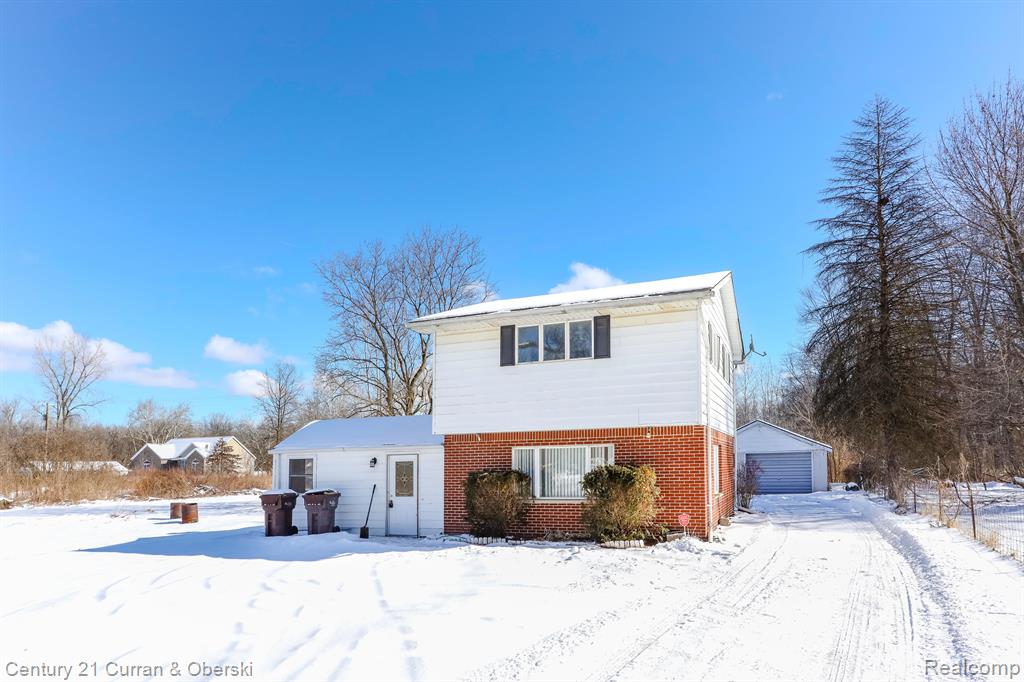 27439 Sumpter Road , Belleville, Michigan image 1
