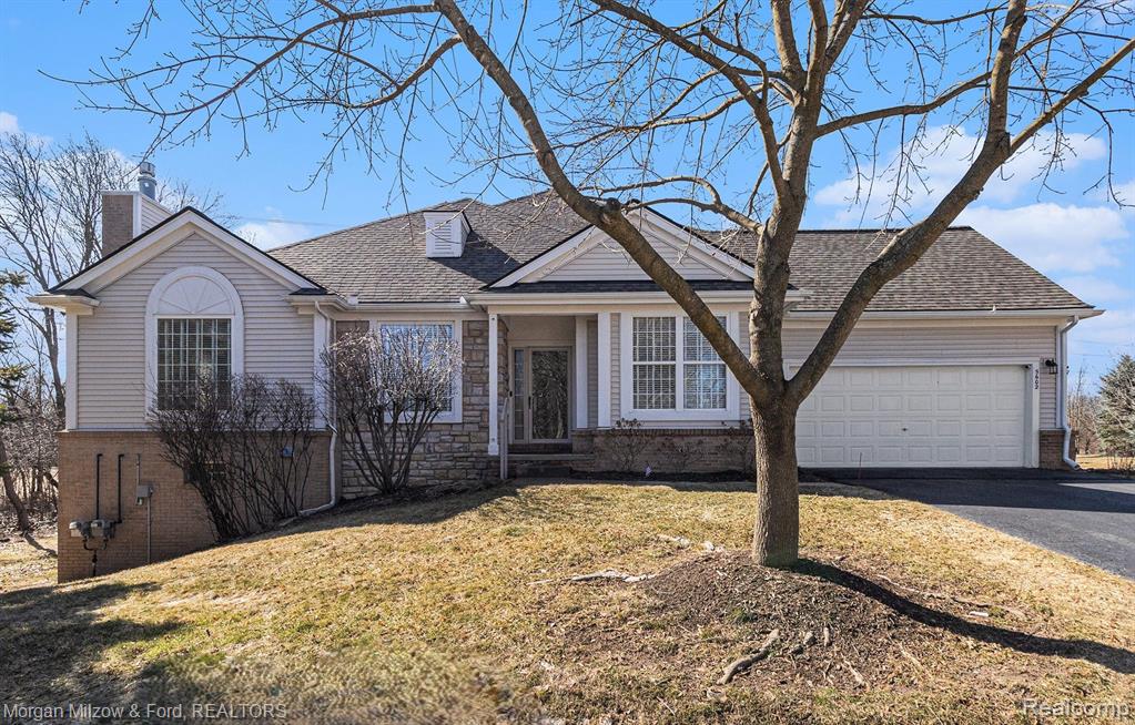 5602 Heathland Circle , Clarkston, Michigan image 1