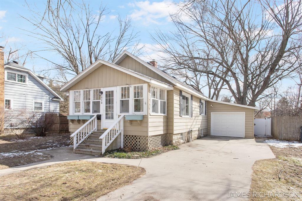 520 E Exchange Street , Spring Lake, Michigan image 1