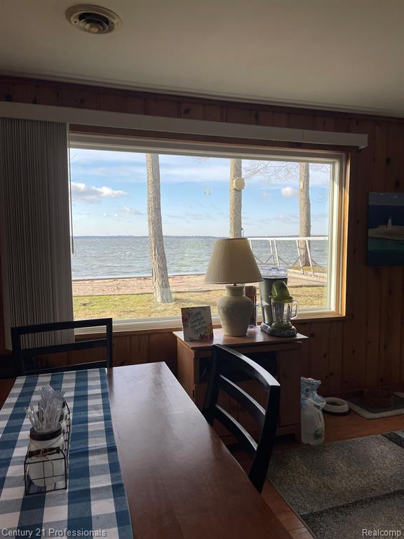 617 Long Point Drive , Houghton Lake, Michigan image 1