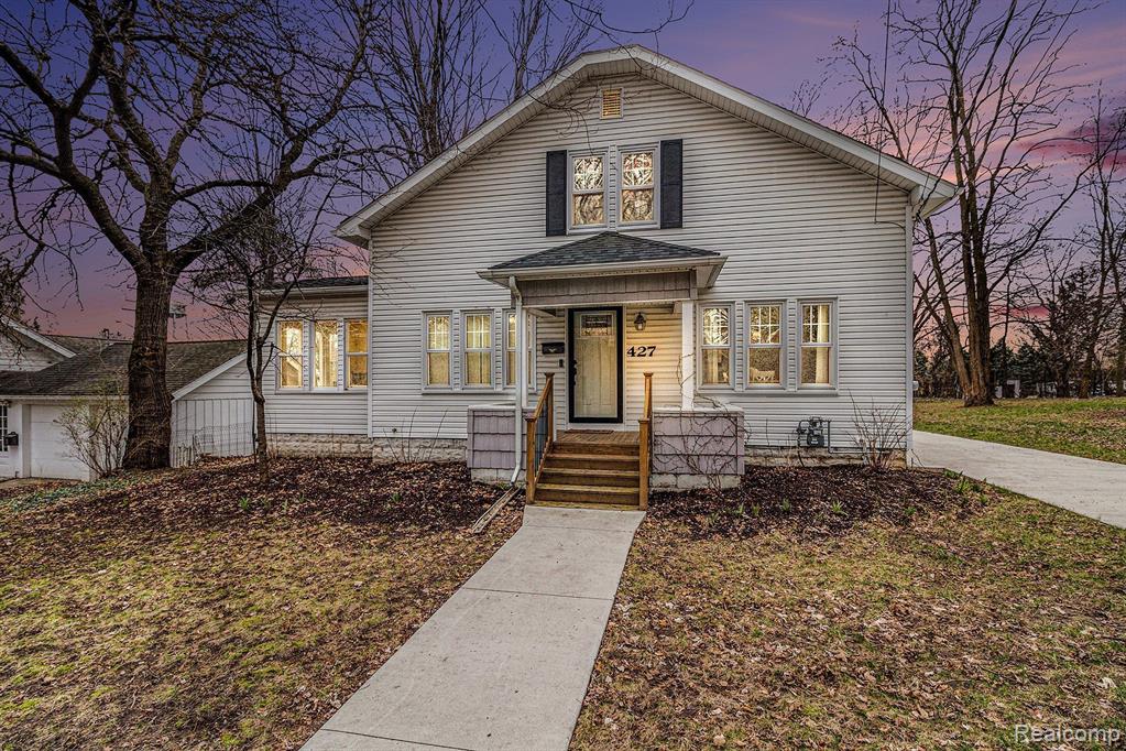 427 Lake Street , Howell, Michigan image 1