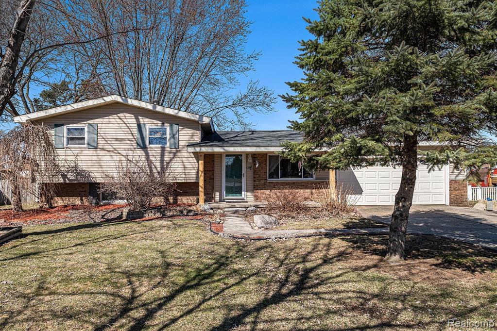 6063 E Maple Avenue , Grand Blanc, Michigan image 1