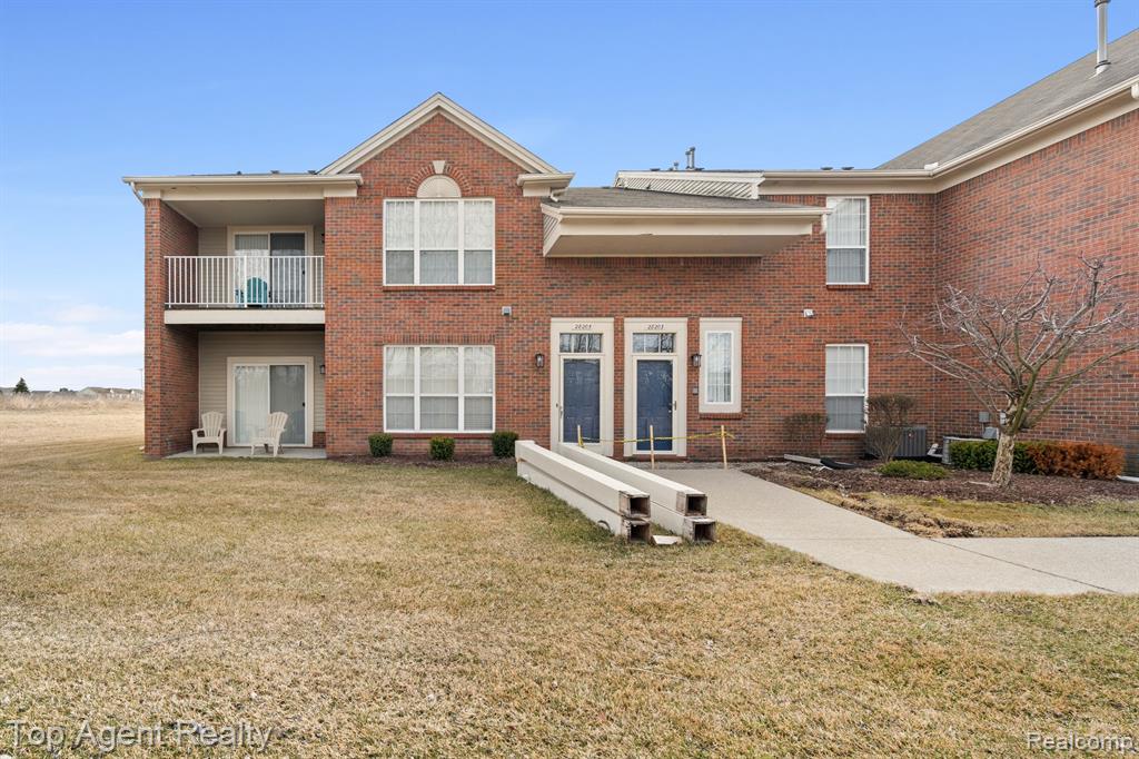 28205 Aurora Lane , Chesterfield, Michigan image 1
