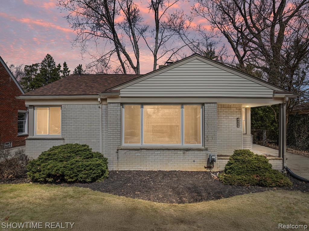 4256 Buckingham Road , Royal Oak, Michigan image 1