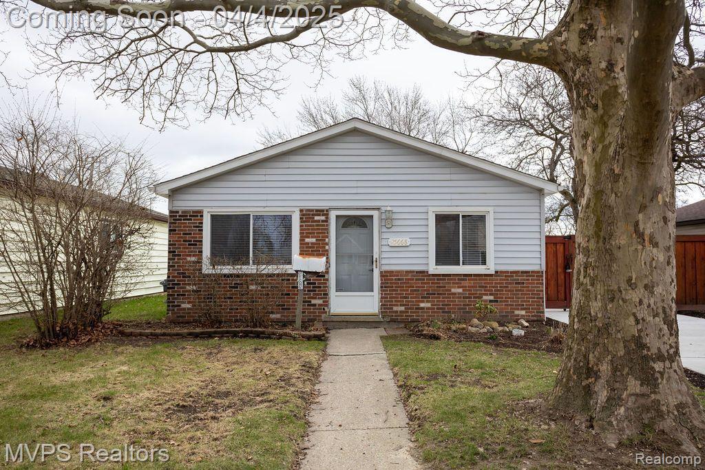 25668 Ford Street , Roseville, Michigan image 1