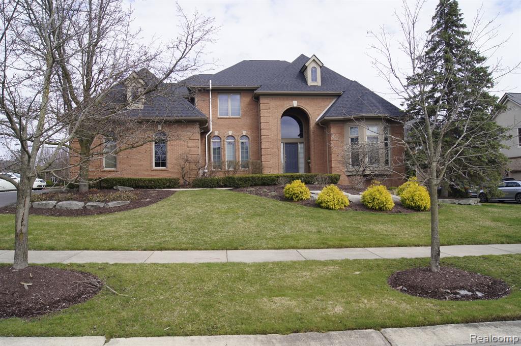 6531 Bridgewater Drive , West Bloomfield, Michigan image 1