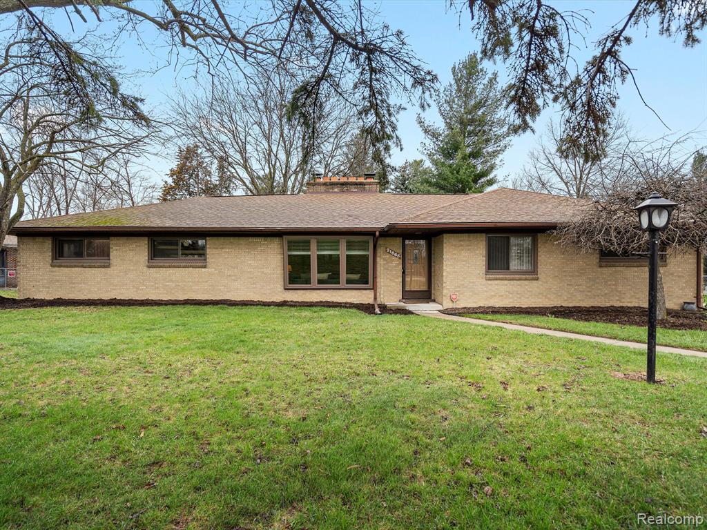 21865 N Nunneley Road , Clinton Township, Michigan image 1