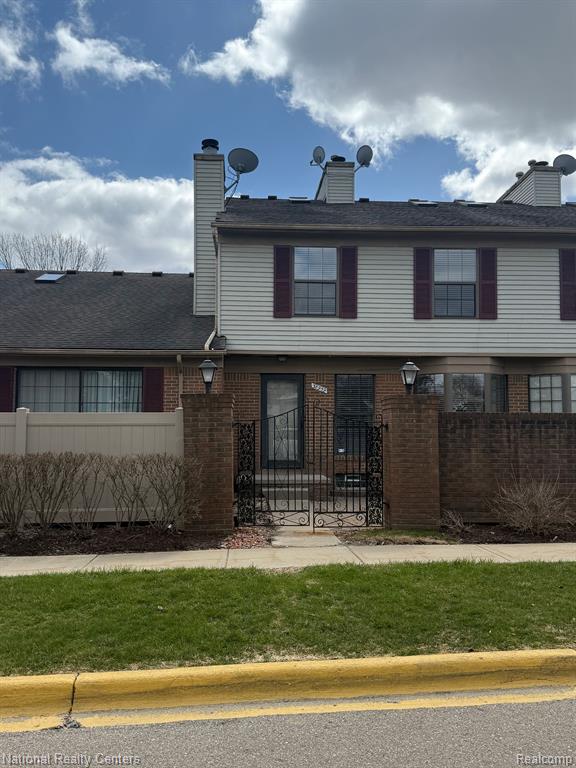 38959 Country Circle , Farmington Hills, Michigan image 1