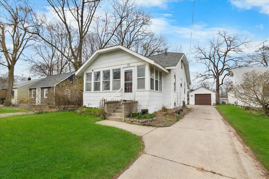 101 Maplelawn Street Se, Kentwood, Michigan image 1
