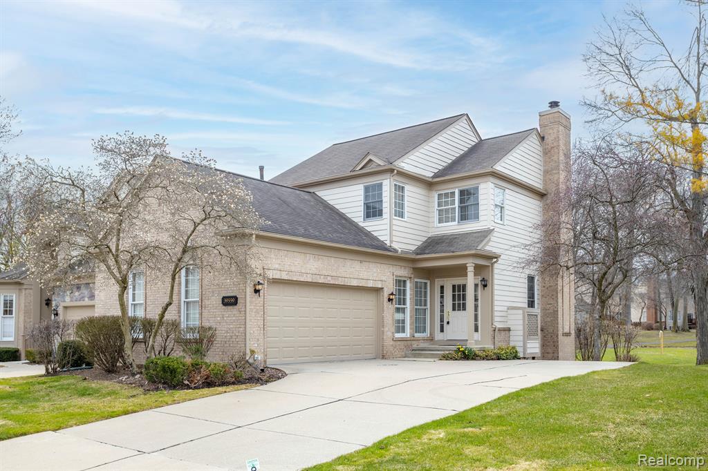 39559 Muirfield Lane , Northville, Michigan image 1