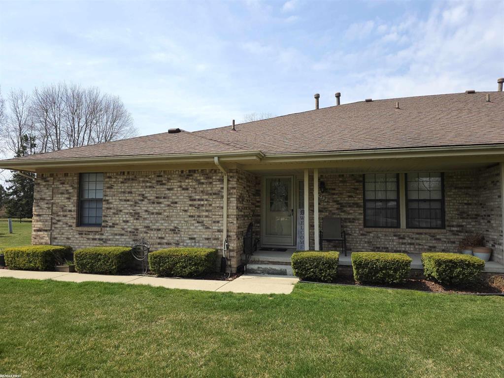 33532 Meldrum Street , Chesterfield, Michigan image 1