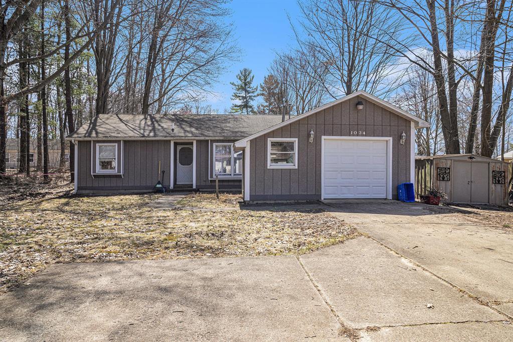 1034 Leo Street , Fremont, Michigan image 1