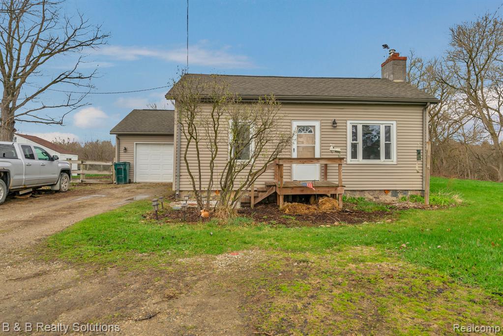 1343 Peppermill Road , Lapeer, Michigan image 1