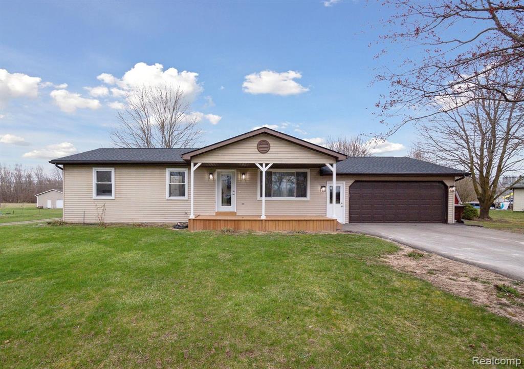 5469 Hogback Road , Fowlerville, Michigan image 1