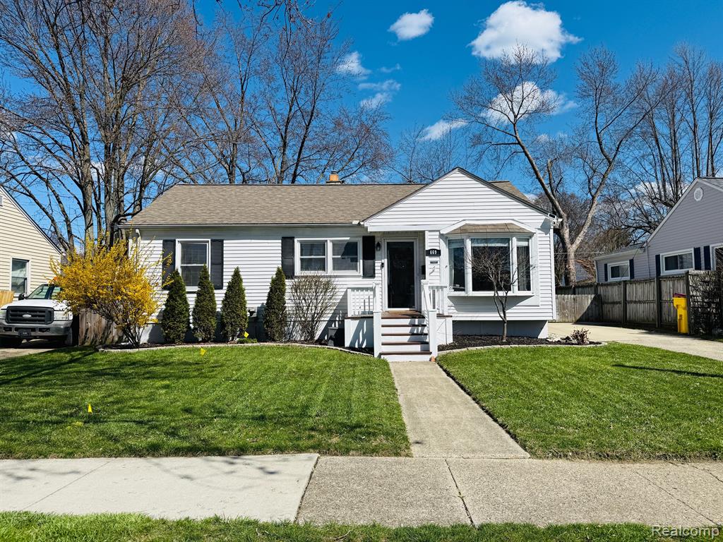 669 Chippewa Street , Mt. Clemens, Michigan image 1